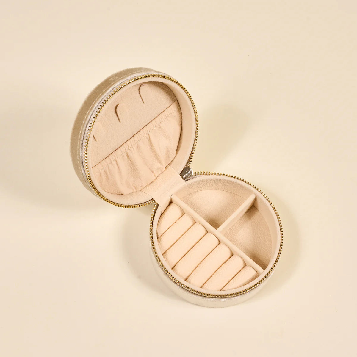 Round Velvet Jewelry Case