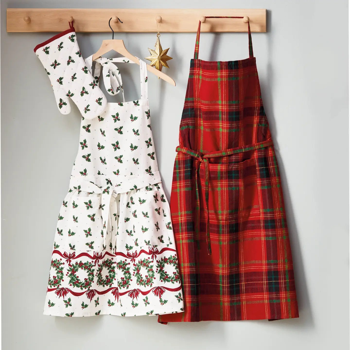 Vintage Holly Apron