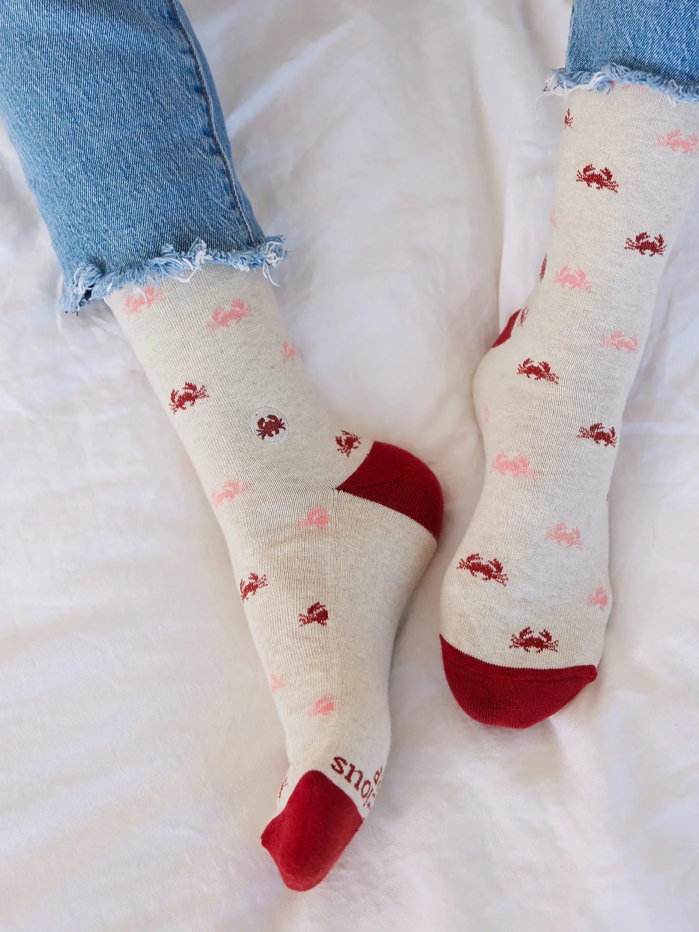 Socks That Protect the Oceans - Colorful Crabs