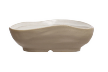 Load image into Gallery viewer, Stoneware Shell Bowl