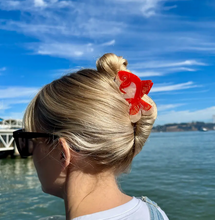 Load image into Gallery viewer, Goldfish Hair Clip
