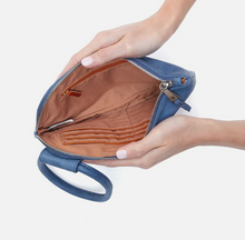 Load image into Gallery viewer, Sable Wristlet - Azure