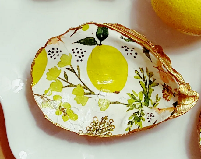 Lemon Decoupage - Clam Shell
