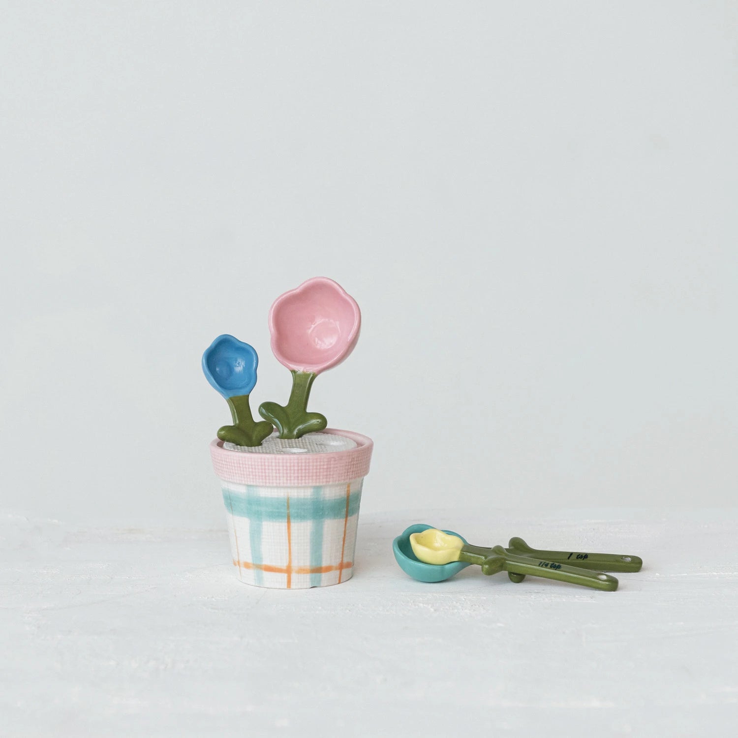 Measuring Spoons In Flower Pot - Thumbnail 2