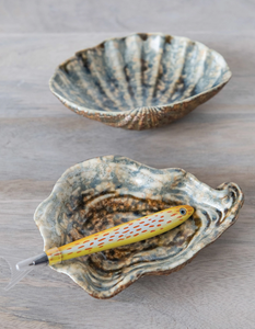 Stoneware Shell Dish - Small