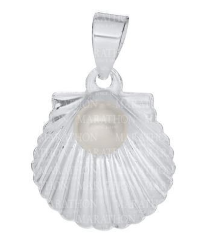 Scallop & Pearl Pendant Necklace