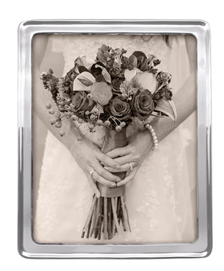 Signature Frame 8