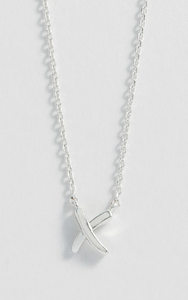 Kiss Necklace - Silver